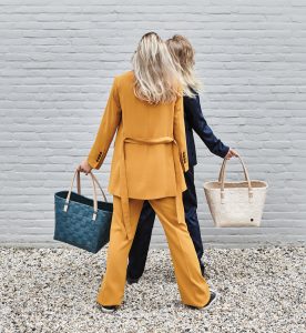 Color Block HANDED BY